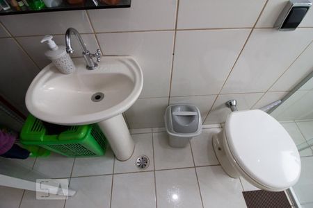 Apartamento à venda com 55m², 2 quartos e 1 vaga Apartamento à venda com 55m², 2 quartos e 1 vagaDetalhe banheiro