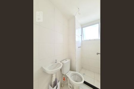 Banheiro Social de apartamento à venda com 2 quartos, 42m² em Cascadura, Rio de Janeiro