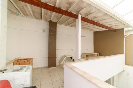 Casa à venda com 295m², 5 quartos e 3 vagas Casa à venda com 295m², 5 quartos e 3 vagasÁrea Externa