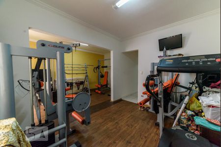 Casa à venda com 295m², 5 quartos e 3 vagas Casa à venda com 295m², 5 quartos e 3 vagasQuarto 2