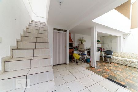 Casa à venda com 295m², 5 quartos e 3 vagas Casa à venda com 295m², 5 quartos e 3 vagasÁrea Externa