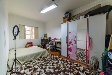 Casa à venda com 295m², 5 quartos e 3 vagas Casa à venda com 295m², 5 quartos e 3 vagasQuarto 1