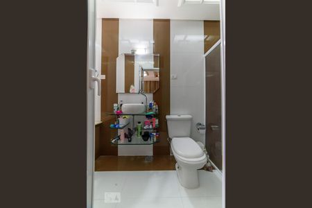 Casa à venda com 295m², 5 quartos e 3 vagas Casa à venda com 295m², 5 quartos e 3 vagasBanheiro da Suíte