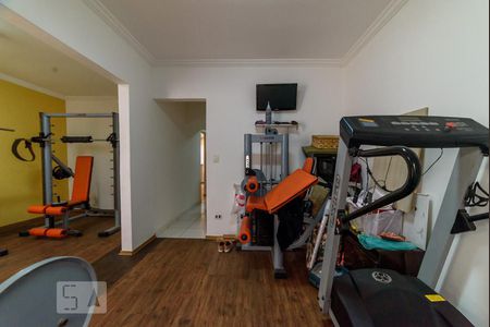 Casa à venda com 295m², 5 quartos e 3 vagas Casa à venda com 295m², 5 quartos e 3 vagasQuarto 2