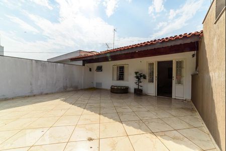 Casa à venda com 295m², 5 quartos e 3 vagas Casa à venda com 295m², 5 quartos e 3 vagasVaranda da Sala