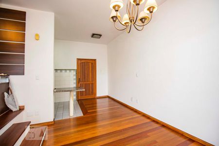 Sala  de apartamento para alugar com 1 quarto, 76m² em Bela Vista, Porto Alegre