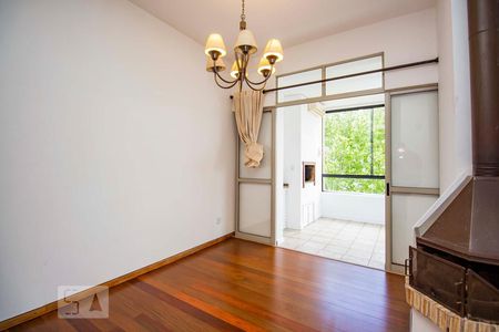 Sala  de apartamento para alugar com 1 quarto, 76m² em Bela Vista, Porto Alegre