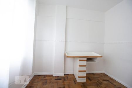 Quarto 01 de apartamento para alugar com 3 quartos, 58m² em Centro, Florianópolis