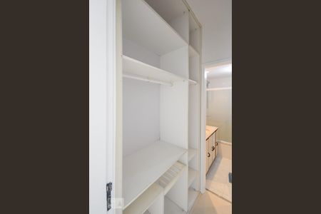 Closet Suíte de apartamento à venda com 2 quartos, 98m² em Maracanã, Rio de Janeiro