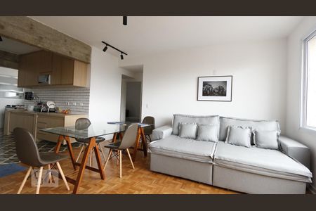 Sala de apartamento à venda com 2 quartos, 87m² em Pinheiros, São Paulo