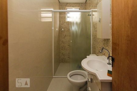 Banheiro de casa à venda com 2 quartos, 100m² em São Lucas, São Paulo