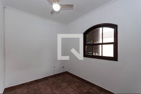 Sala/Quarto 1 de casa para alugar com 4 quartos, 120m² em Vila Ipojuca, São Paulo