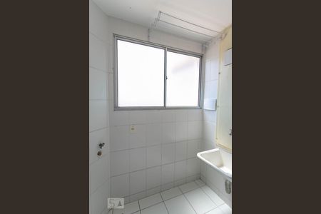 Apartamento à venda com 57m², 2 quartos e 1 vaga Apartamento à venda com 57m², 2 quartos e 1 vagaCozinha e Área de Serviço