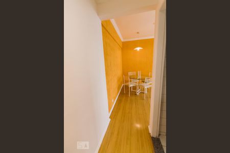 Hall de Entrada de apartamento à venda com 2 quartos, 54m² em Vila Anglo Brasileira, São Paulo