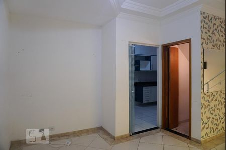 Sala de casa de condomínio para alugar com 3 quartos, 65m² em Vila Pierina, São Paulo