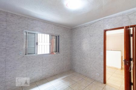 Quarto de casa para alugar com 1 quarto, 30m² em Parque Boturussu, São Paulo