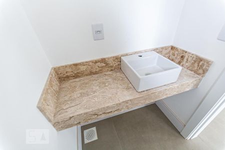 Lavabo de casa de condomínio à venda com 3 quartos, 405m² em Pedra Redonda, Porto Alegre