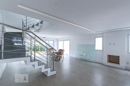 Sala de casa de condomínio à venda com 3 quartos, 405m² em Pedra Redonda, Porto Alegre
