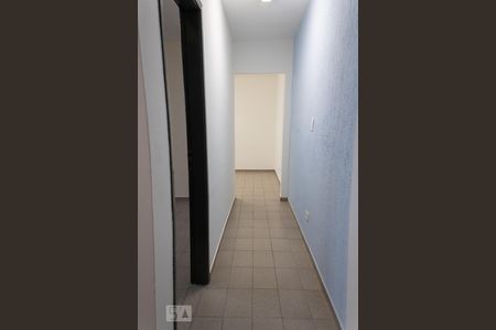 Corredor de Acesso de casa para alugar com 1 quarto, 35m² em Vila São Domingos, São Paulo