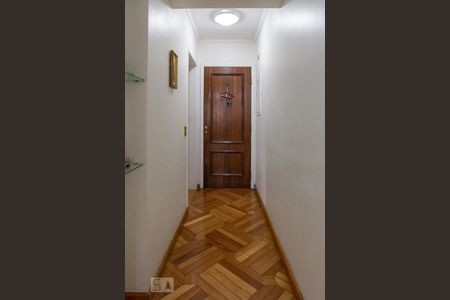 Corredor de Entrada de apartamento à venda com 3 quartos, 80m² em Vila Pompéia, São Paulo