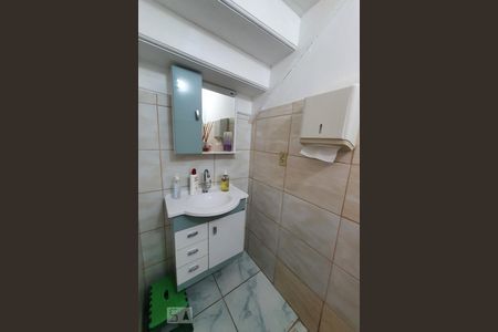 Lavabo de casa à venda com 4 quartos, 120m² em Cambuci, São Paulo