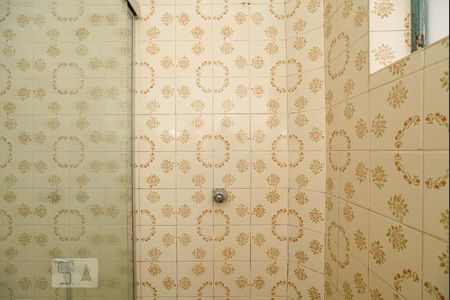 Banheiro de apartamento à venda com 3 quartos, 92m² em Vila Cloris, Belo Horizonte