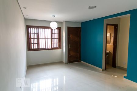 Sala de casa à venda com 3 quartos, 110m² em Vila Mazzei, São Paulo
