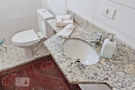 Lavabo de casa de condomínio à venda com 3 quartos, 201m² em Chora Menino, São Paulo