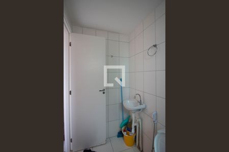 Banheiro de kitnet/studio para alugar com 1 quarto, 25m² em Vila Campanela, São Paulo
