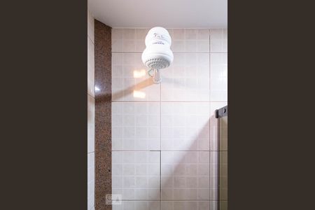 Casa de condomínio à venda com 836m², 5 quartos e 5 vagas Casa de condomínio à venda com 836m², 5 quartos e 5 vagasBanheiro da sala de cinema