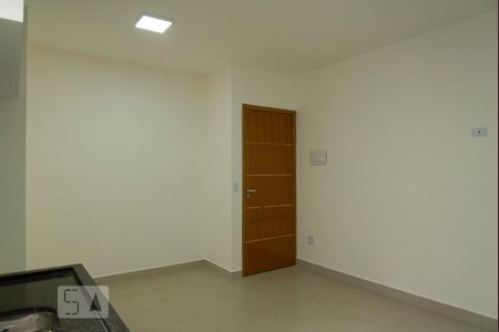 Sala/Cozinha de apartamento para alugar com 2 quartos, 50m² em Vila Paulo Silas, São Paulo