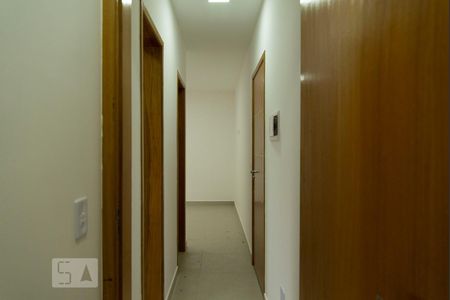 Corredor de apartamento para alugar com 1 quarto, 39m² em Vila Paulo Silas, São Paulo