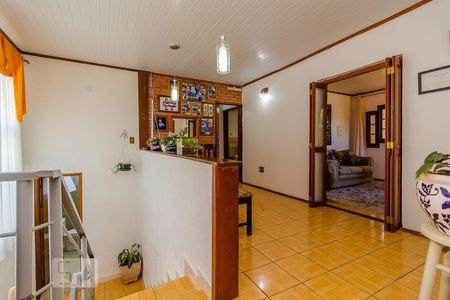 Sala de casa à venda com 3 quartos, 232m² em Teresópolis, Porto Alegre