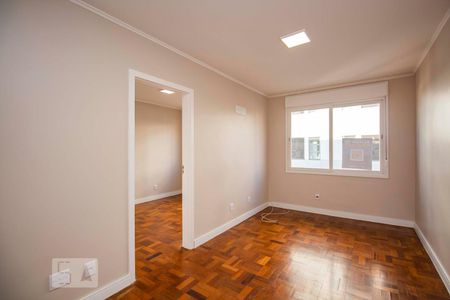 Sala  de apartamento para alugar com 1 quarto, 40m² em Auxiliadora, Porto Alegre