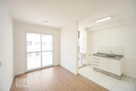 Sala e cozinha de apartamento à venda com 2 quartos, 50m² em Cidade Mãe do Céu, São Paulo