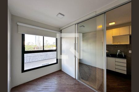 Quarto de kitnet/studio para alugar com 0 quarto, 27m² em Cidade Monções, São Paulo