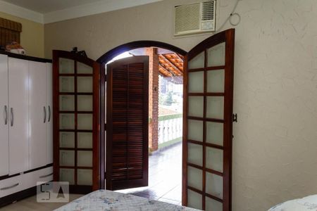 Casa para alugar com 220m², 4 quartos e 2 vagas Casa para alugar com 220m², 4 quartos e 2 vagasQuarto 4