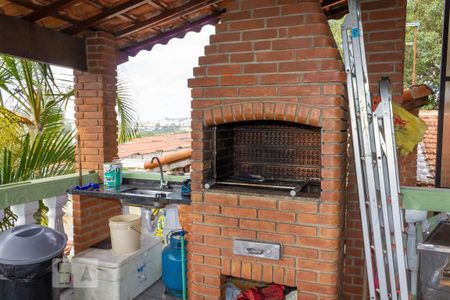 Casa para alugar com 220m², 4 quartos e 2 vagas Casa para alugar com 220m², 4 quartos e 2 vagasVaranda dos quartos