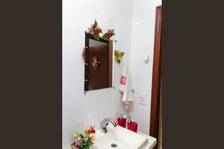 Casa para alugar com 220m², 4 quartos e 2 vagas Casa para alugar com 220m², 4 quartos e 2 vagasSuíte do Quarto 2