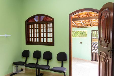 Casa para alugar com 220m², 4 quartos e 2 vagas Casa para alugar com 220m², 4 quartos e 2 vagasQuarto 1