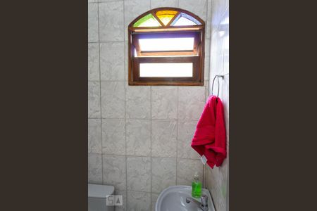 Casa para alugar com 220m², 4 quartos e 2 vagas Casa para alugar com 220m², 4 quartos e 2 vagasBanheiro do Quarto 1