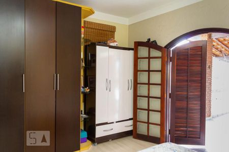 Casa para alugar com 220m², 4 quartos e 2 vagas Casa para alugar com 220m², 4 quartos e 2 vagasQuarto 4