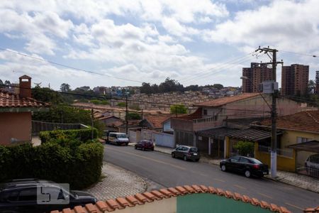 Casa para alugar com 220m², 4 quartos e 2 vagas Casa para alugar com 220m², 4 quartos e 2 vagasVista da Varanda dos quartos