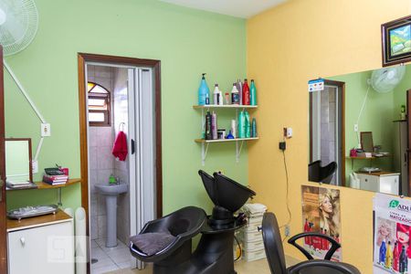 Casa para alugar com 220m², 4 quartos e 2 vagas Casa para alugar com 220m², 4 quartos e 2 vagasQuarto 1