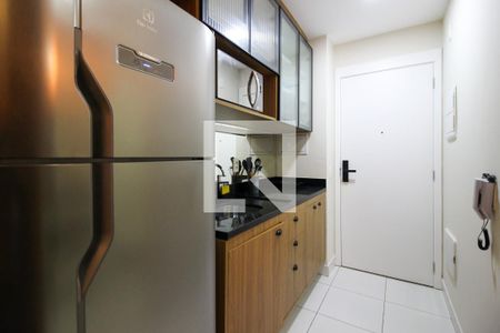 Cozinha de kitnet/studio para alugar com 1 quarto, 25m² em Cerqueira César, São Paulo