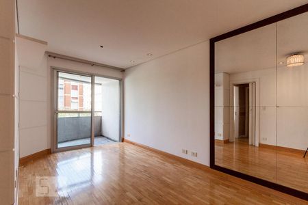 Sala de apartamento para alugar com 2 quartos, 72m² em Indianópolis, São Paulo