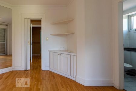 Suite de apartamento para alugar com 2 quartos, 72m² em Indianópolis, São Paulo