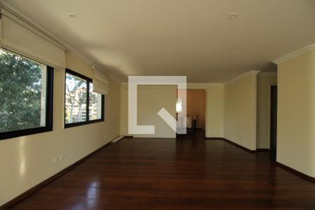 Apartamento para alugar com 239m², 5 quartos e 4 vagasSala