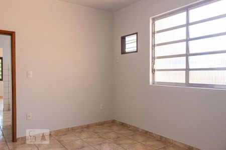 Quarto de casa de condomínio para alugar com 1 quarto, 50m² em Campo Grande, Rio de Janeiro