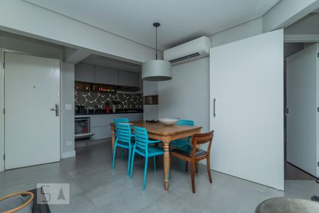 Sala 1 de apartamento para alugar com 3 quartos, 86m² em Vila Hamburguesa, São Paulo